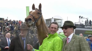 Annie Power flanked by trainer Wullie Mullins, groom & owner Rich Ricci. Image credit @Channel4Racing